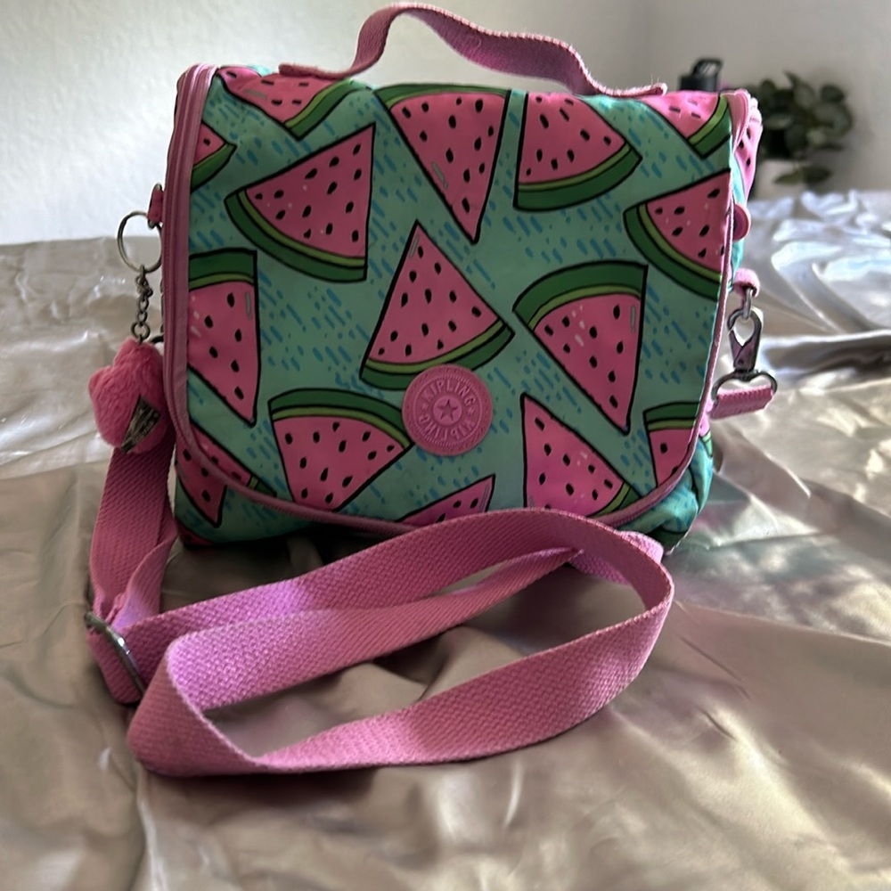 Kipling Kichirou insulated lunch bag.